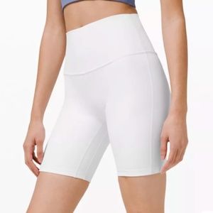 NWOT Lululemon Align 8" Shorts